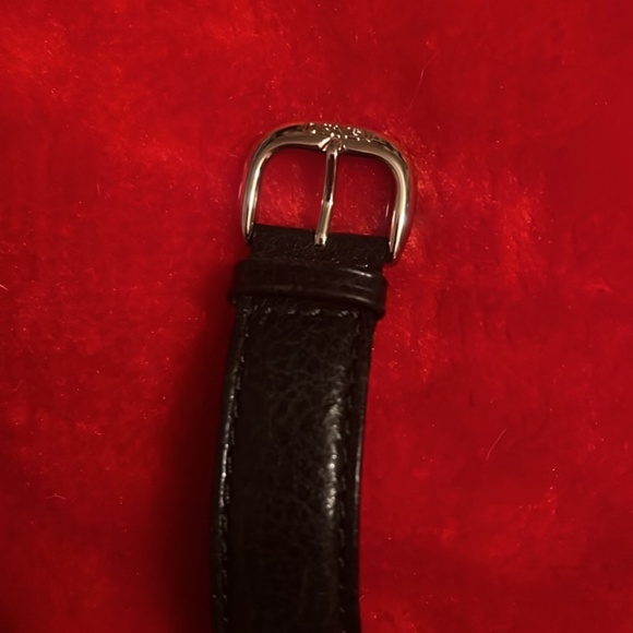 Winnie the Pooh watch main image 5